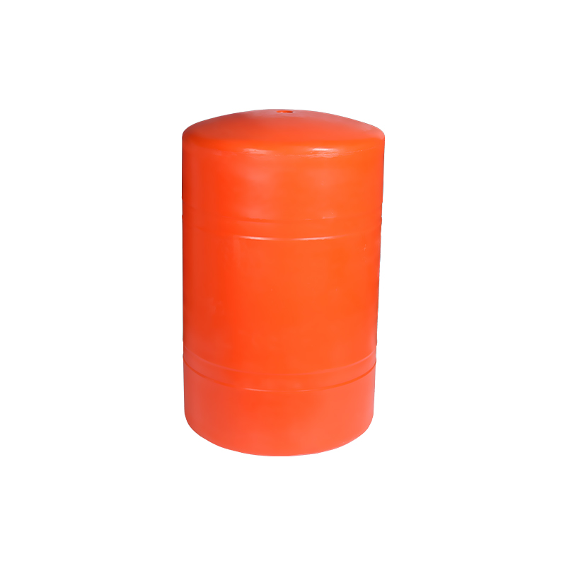 Mi a különbség a függőleges és a vízszintes PE tárolótartályok között? Melyik kialakítás praktikusabb?